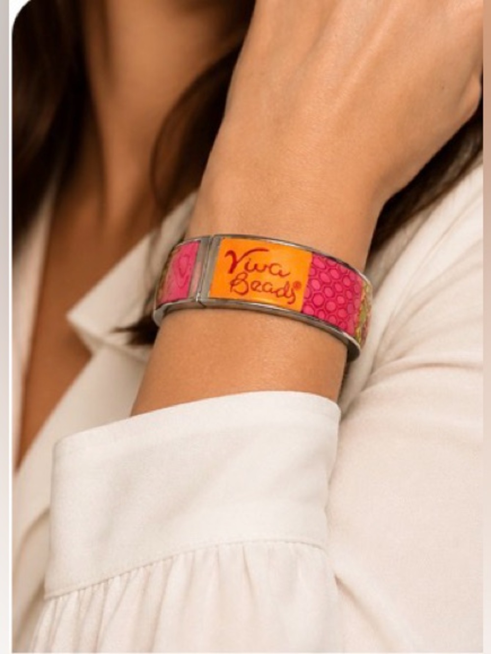 Viva Beads Hinged Enamel Bracelet Multicolor Bangle Fits 7–7.5 Wrist